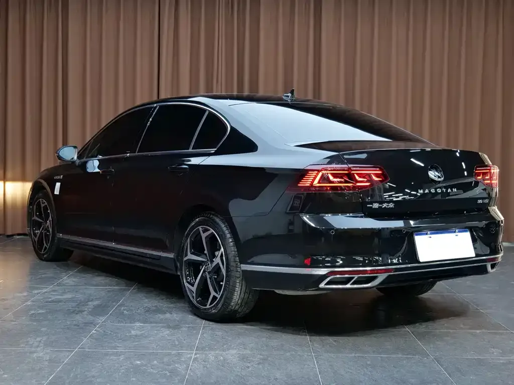 Volkswagen Magotan 2023 из CN, фото 6