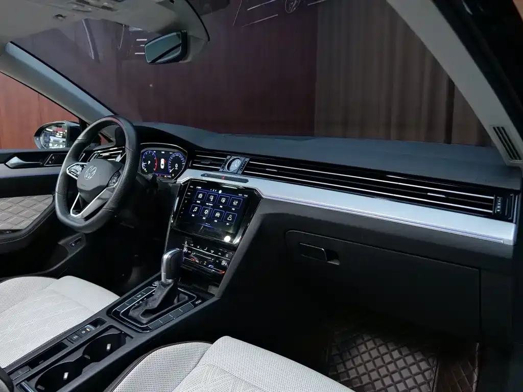 Volkswagen Magotan 2023 из CN, фото 7