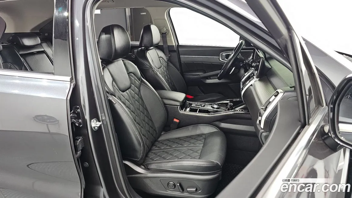 Kia Sorento — фото 10