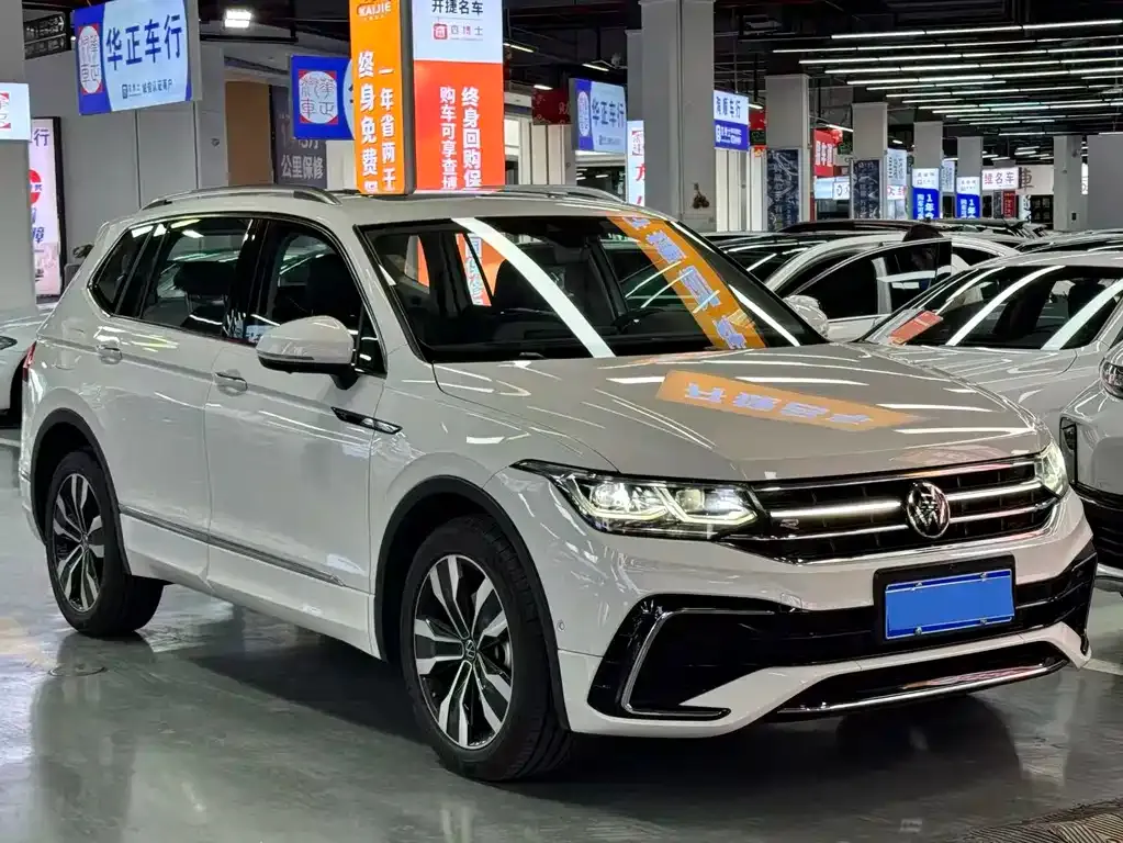 Volkswagen Tiguan L 2022 из CN, фото 1