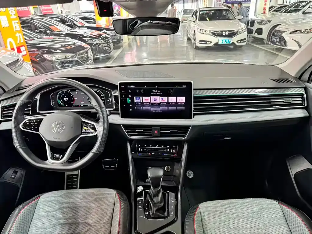 Volkswagen Tiguan L 2022 из CN, фото 6