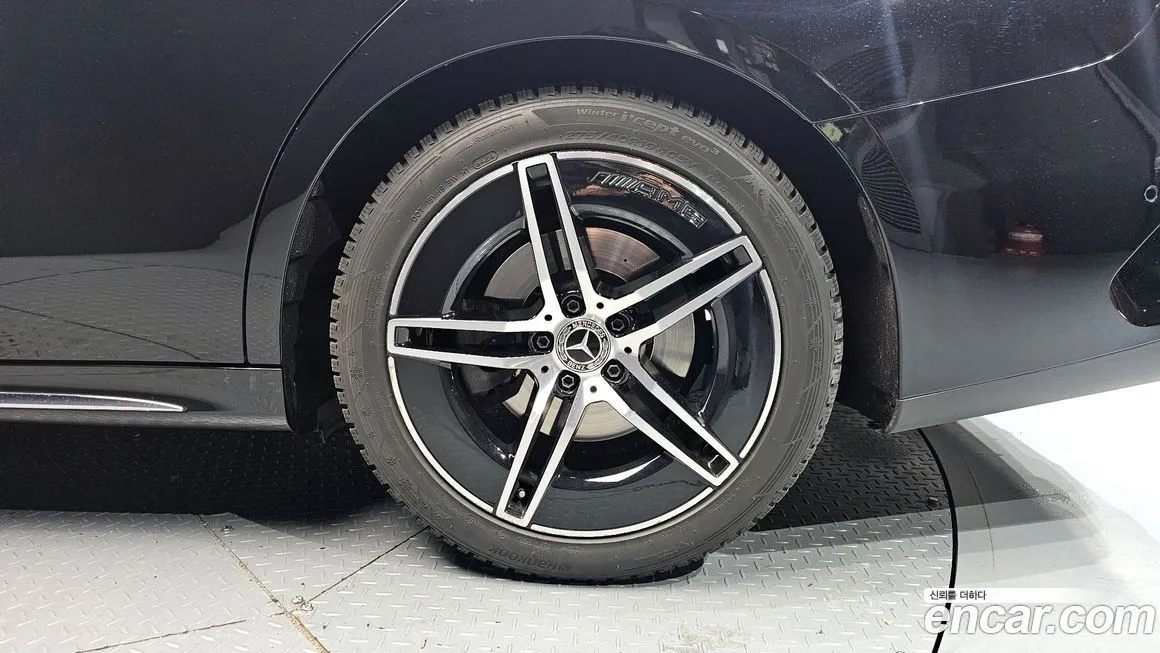 Mercedes-Benz E-Class 2024 из KR, фото 5