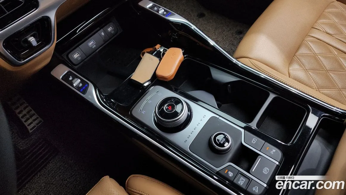 Kia Sorento — фото 9