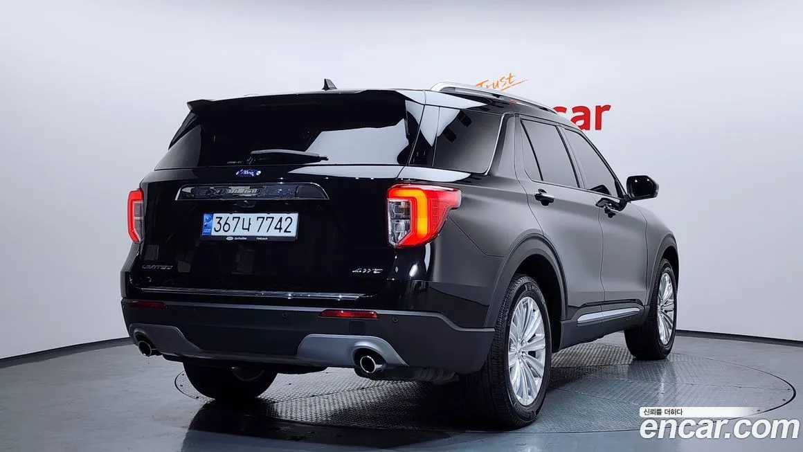 Ford Explorer 2023 из KR, фото 2