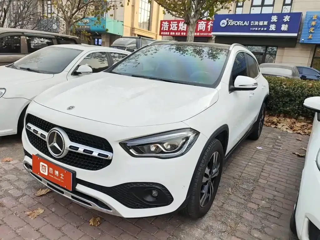 Mercedes-Benz GLA — фото 1