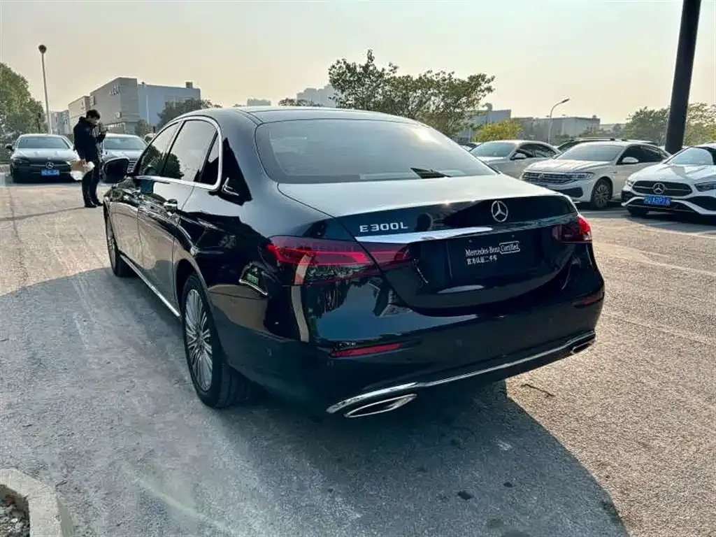 Mercedes-Benz E-Class 2023 из CN, фото 8