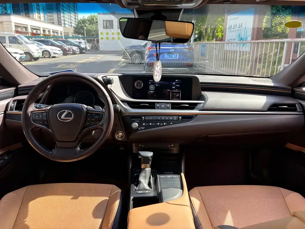 Lexus ES 2021 из CN, фото 8