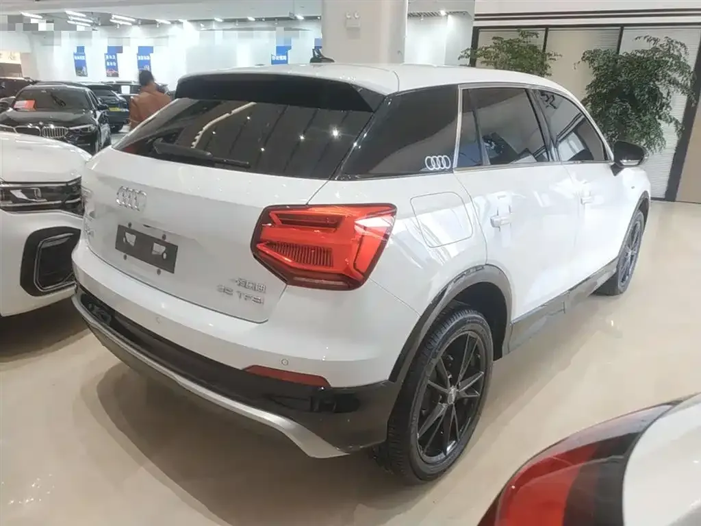 Audi Q2L 2021 из CN, фото 7