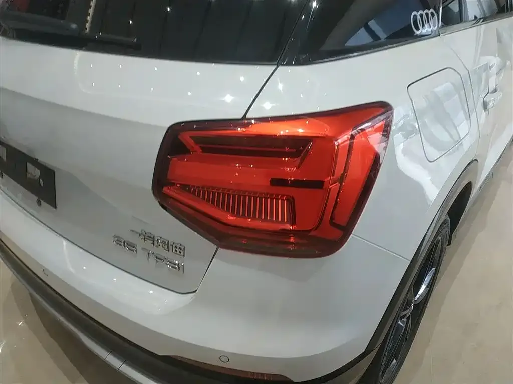 Audi Q2L 2021 из CN, фото 8