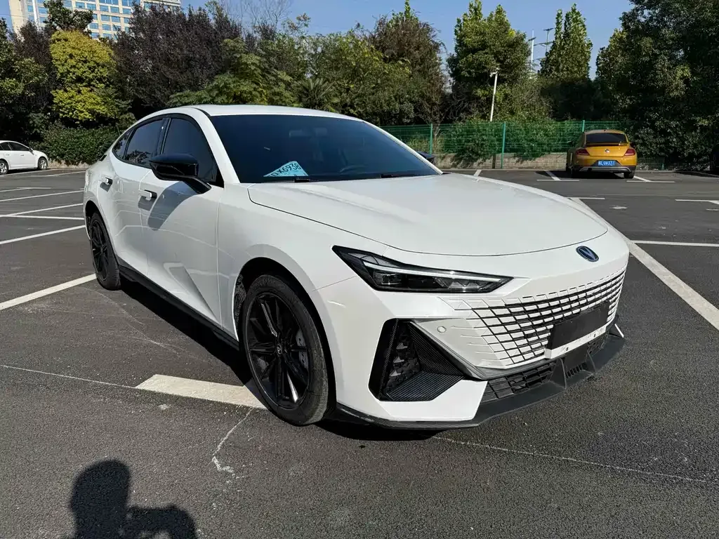 Changan UNI-V iDD 2023 из CN, фото 3