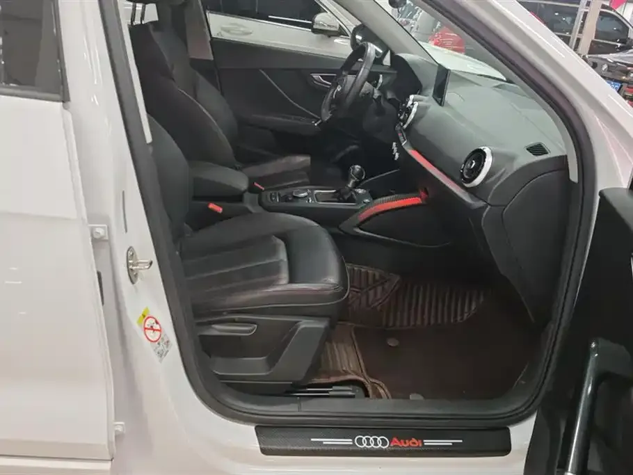 Audi Q2L 2023 из CN, фото 8