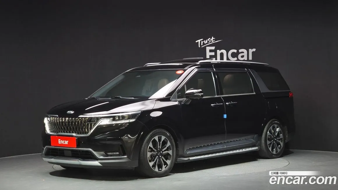 Kia Carnival — фото 1