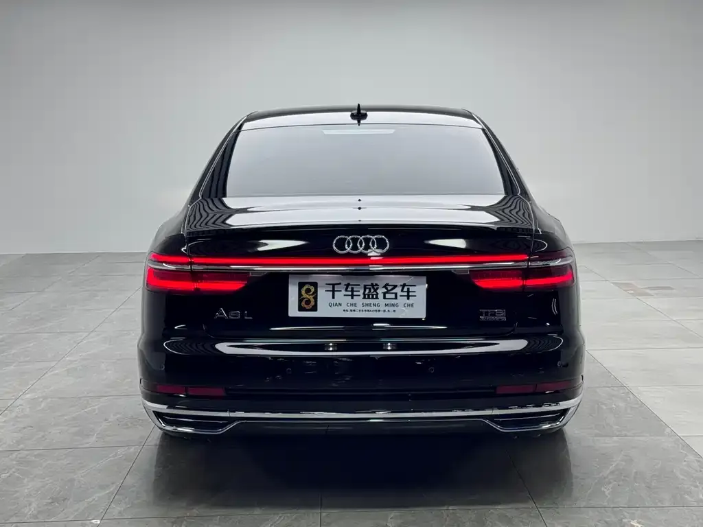 Audi A8 2022 из CN, фото 5