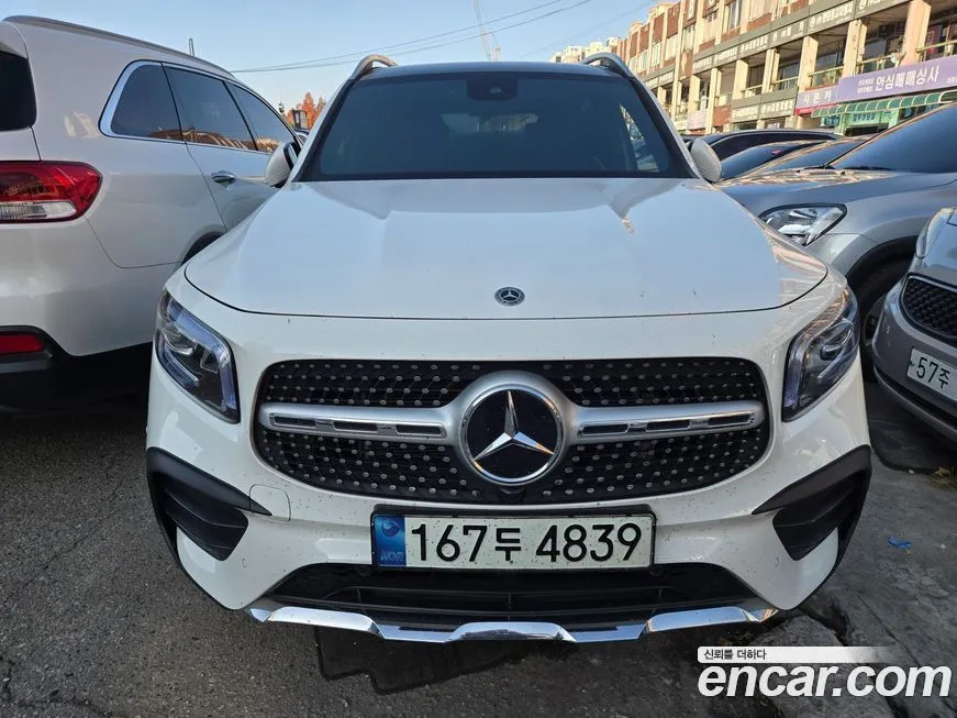 Mercedes-Benz GLB-Class — фото 1