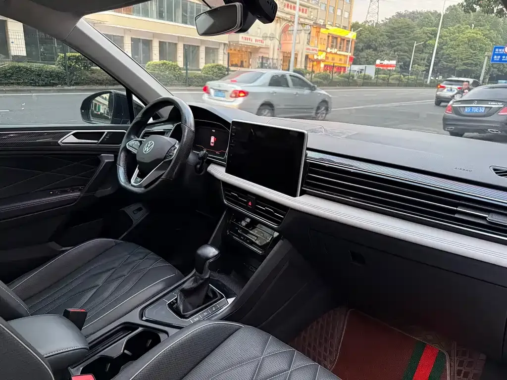 Volkswagen Tiguan L 2021 из CN, фото 9