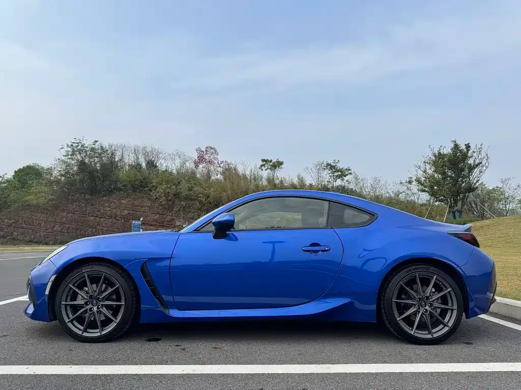 Subaru BRZ — фото 4