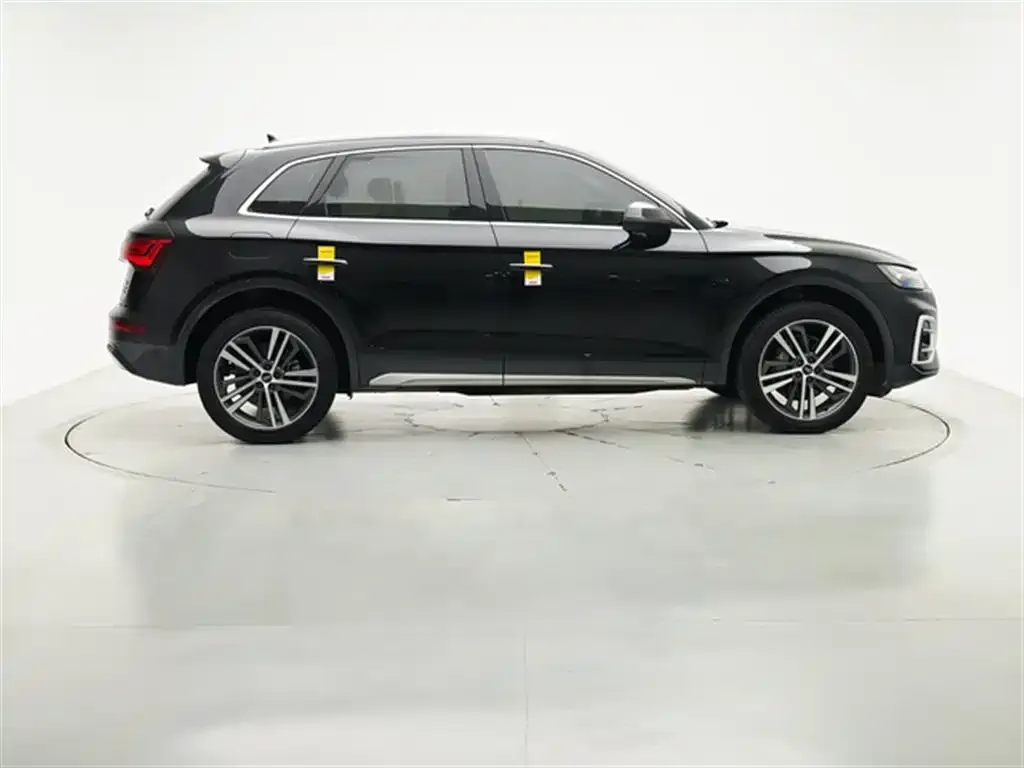 Audi Q5L 2022 из CN, фото 9