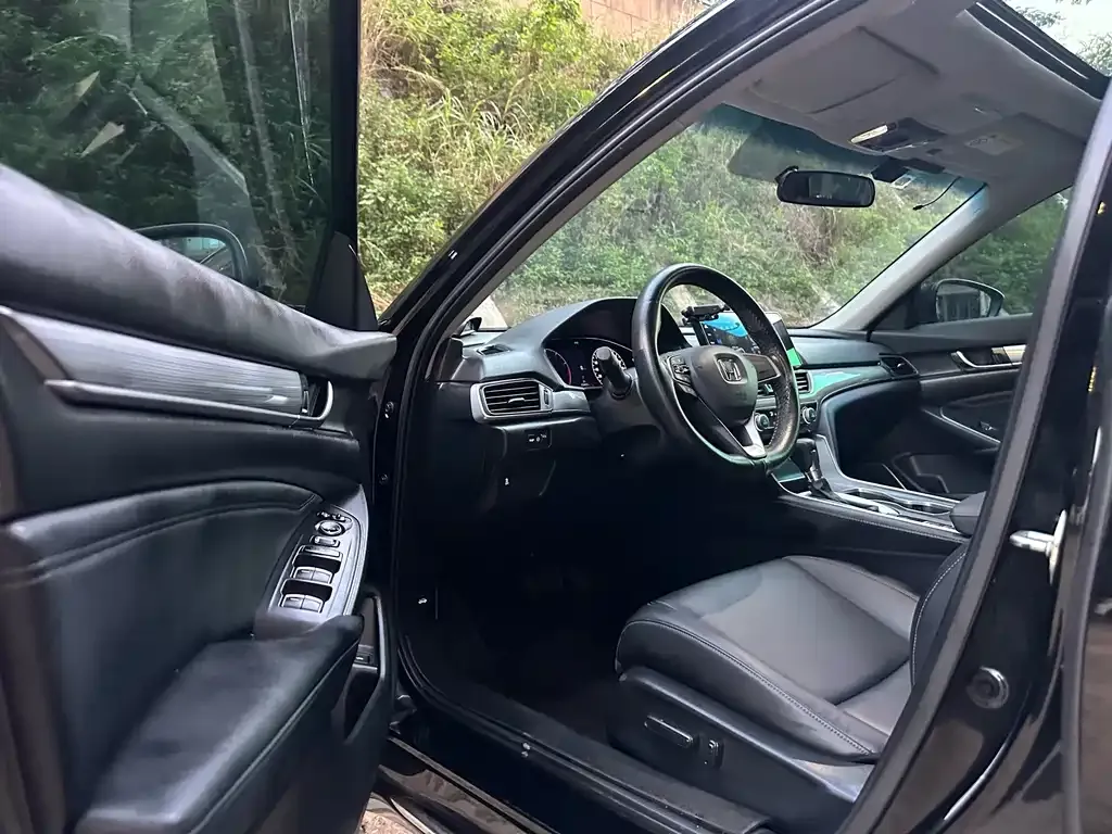 Honda Accord 2022 из CN, фото 10