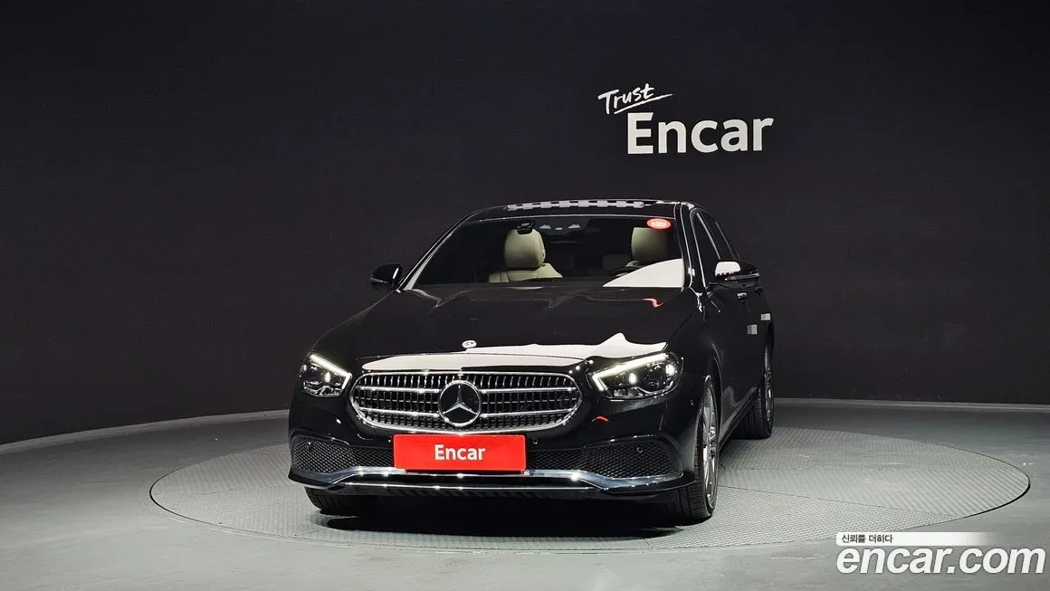 Mercedes-Benz E-Class — фото 3