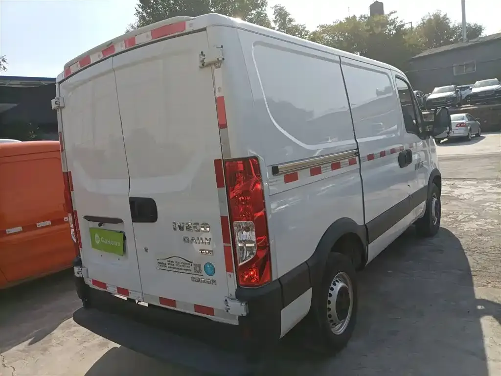 IVECO Ousheng 2021 из CN, фото 7
