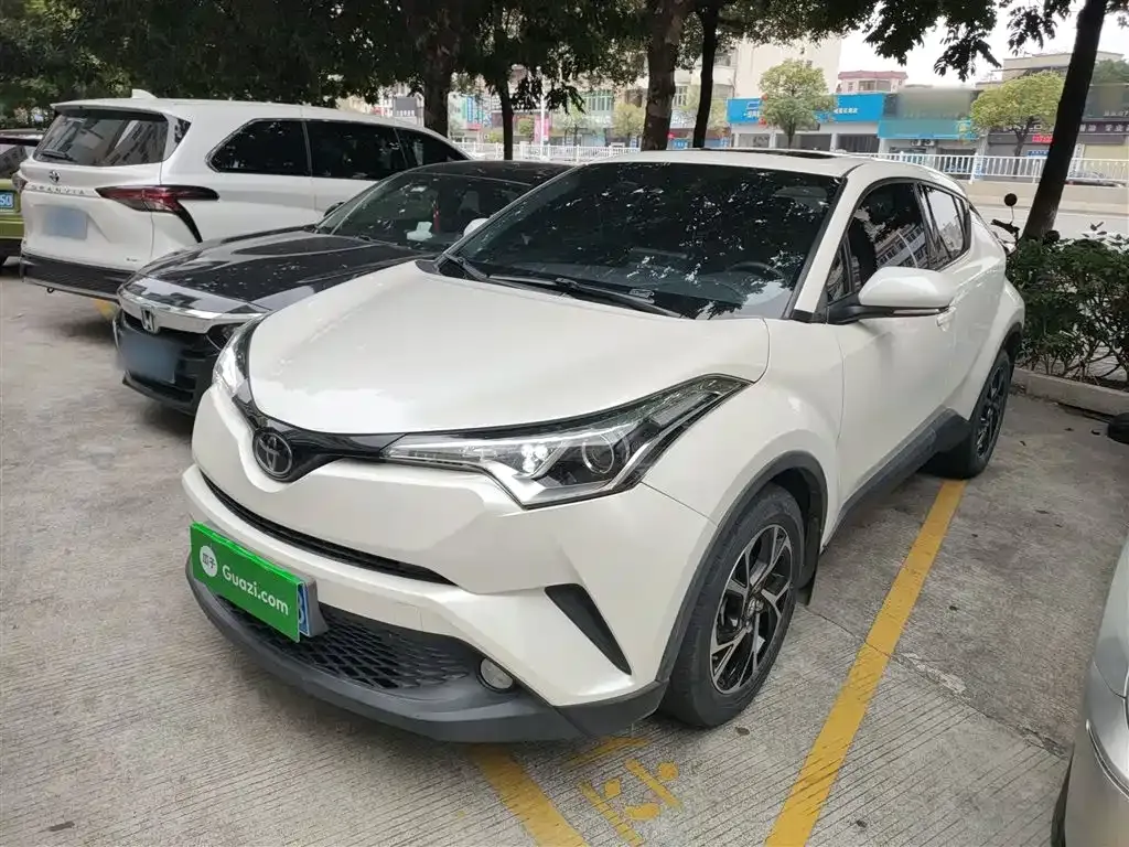 Toyota C-HR 2021 из CN, фото 2
