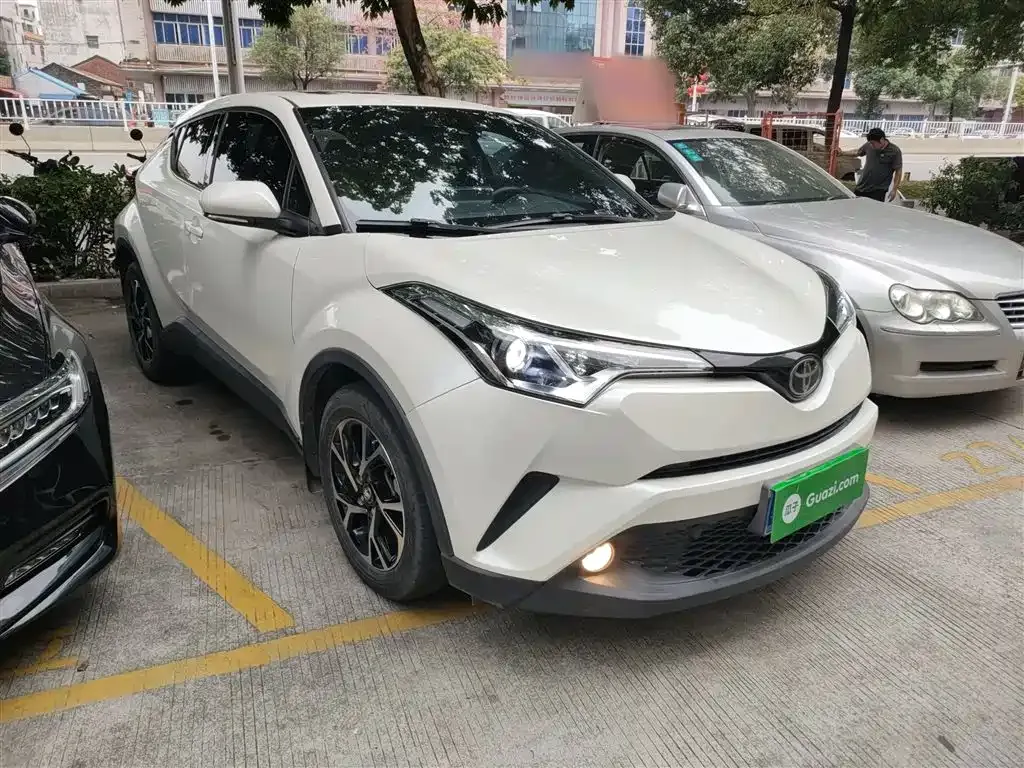 Toyota C-HR 2021 из CN, фото 4