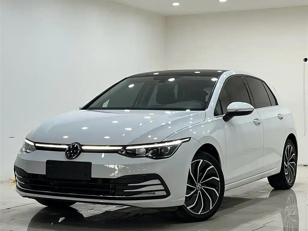 Volkswagen Golf 2022 из CN, фото 1