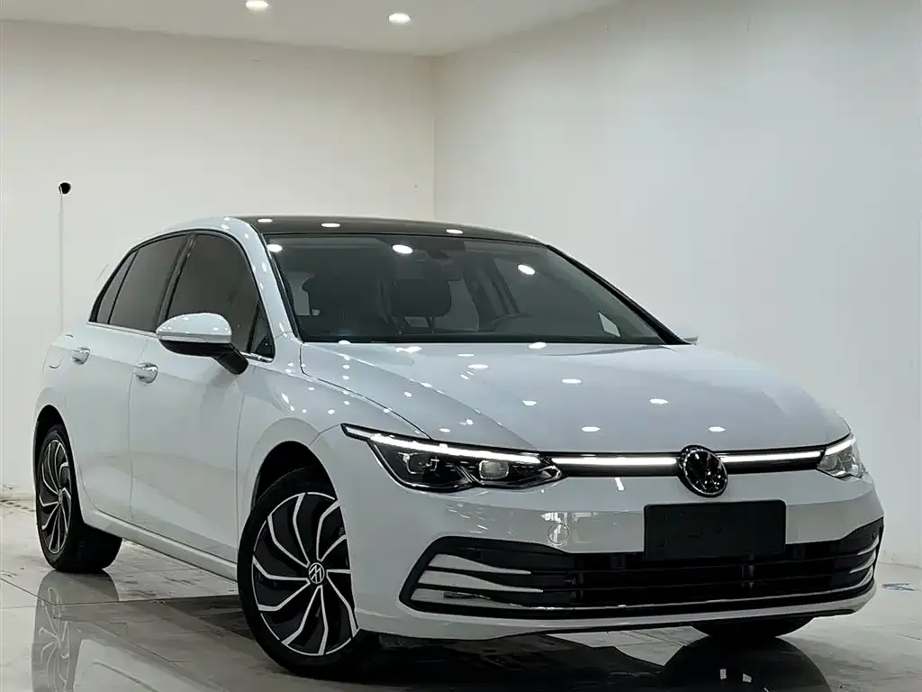 Volkswagen Golf 2022 из CN, фото 3
