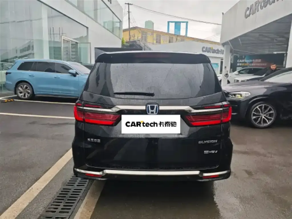 Honda Elysion 2024 из CN, фото 7
