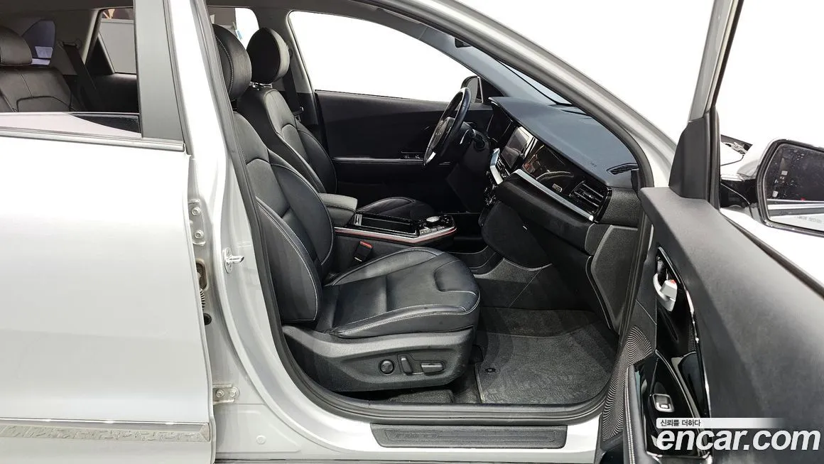 Kia Niro — фото 10