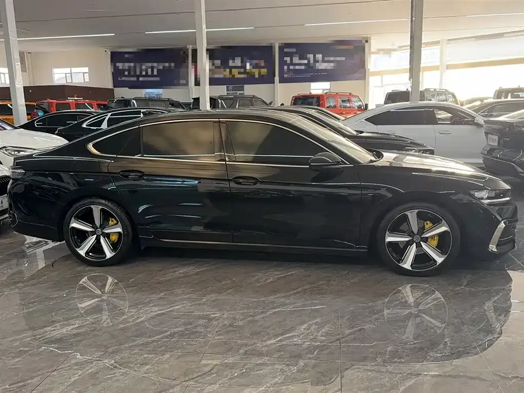 Volkswagen Magotan 2025 из CN, фото 4