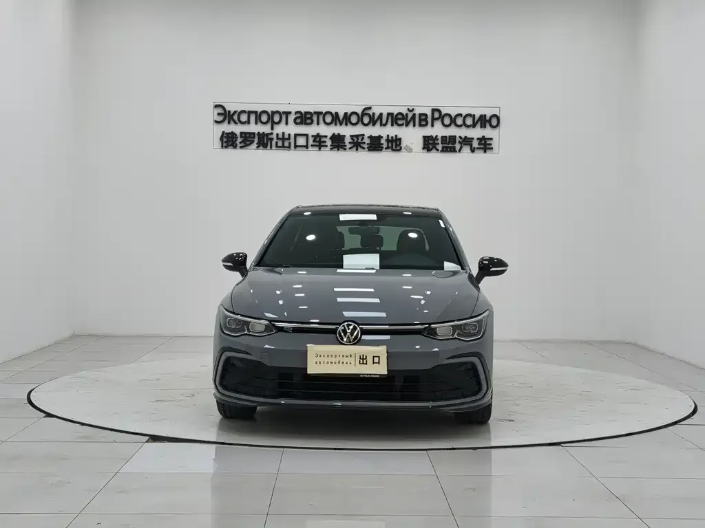 Volkswagen Golf 2023 из CN, фото 2