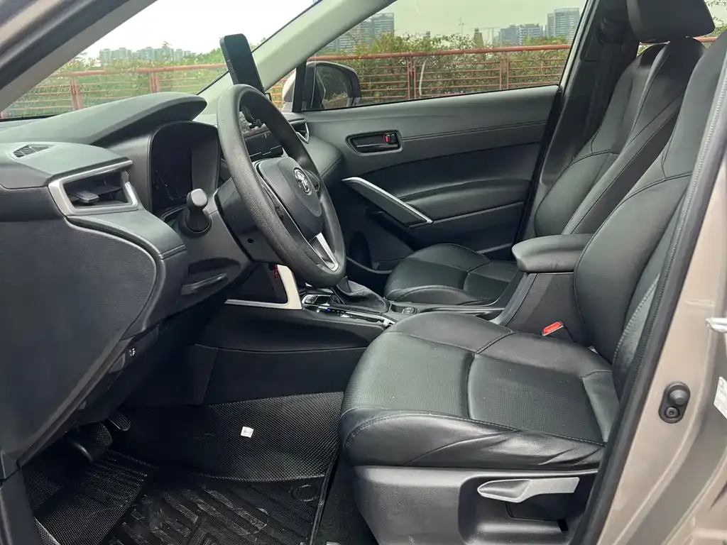 Toyota Frontlander 2024 из CN, фото 9