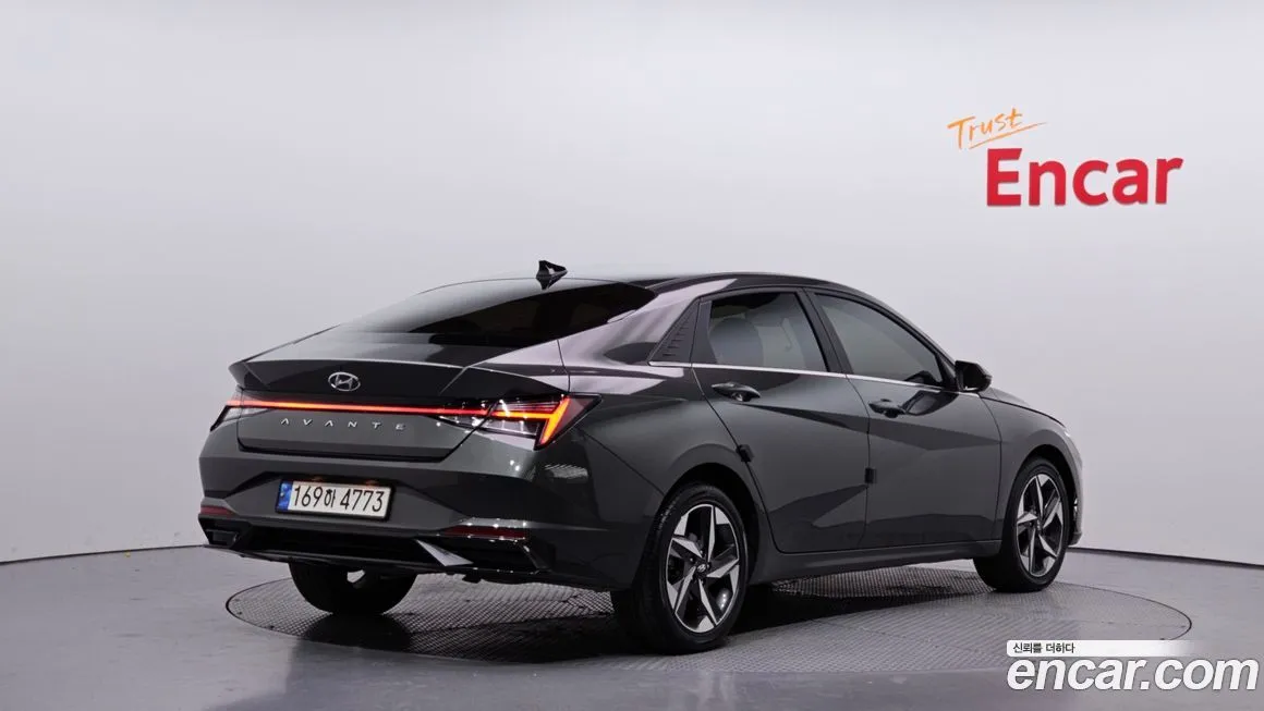 Hyundai AVANTE — фото 2