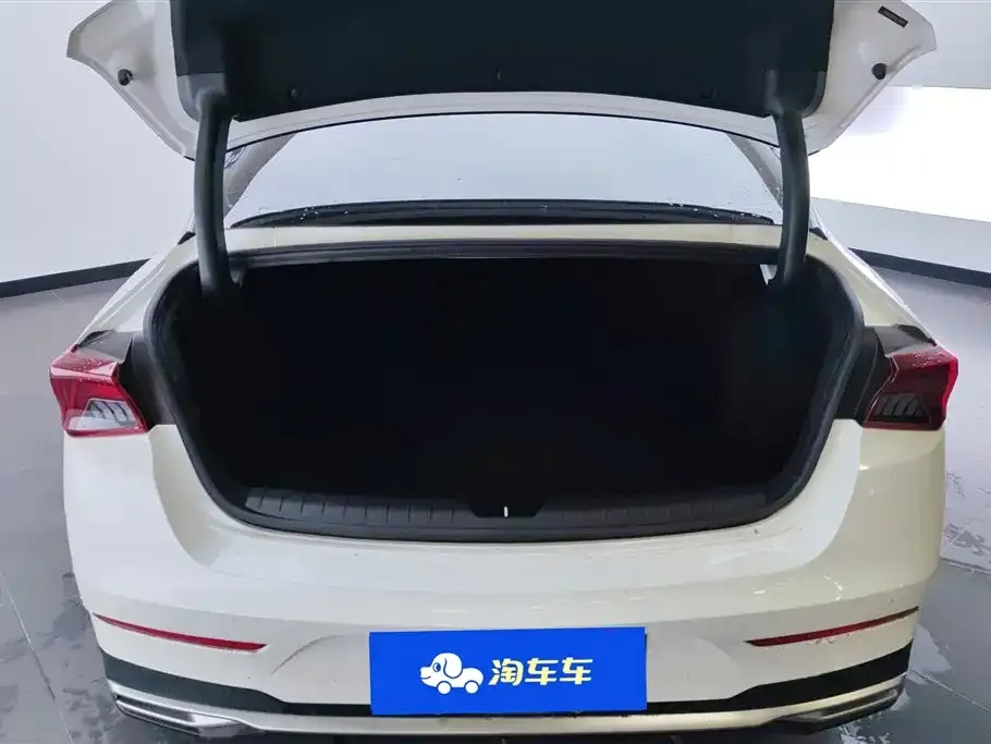 Kia K5 2024 из CN, фото 4