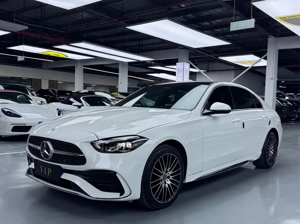 Mercedes-Benz C-Class — фото 1
