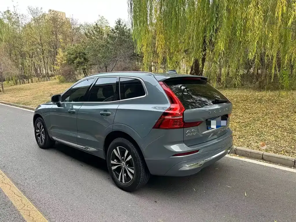 Volvo XC60 2023 из CN, фото 4