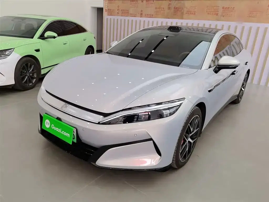 [object Object] 汉L 2025 из CN, фото 2