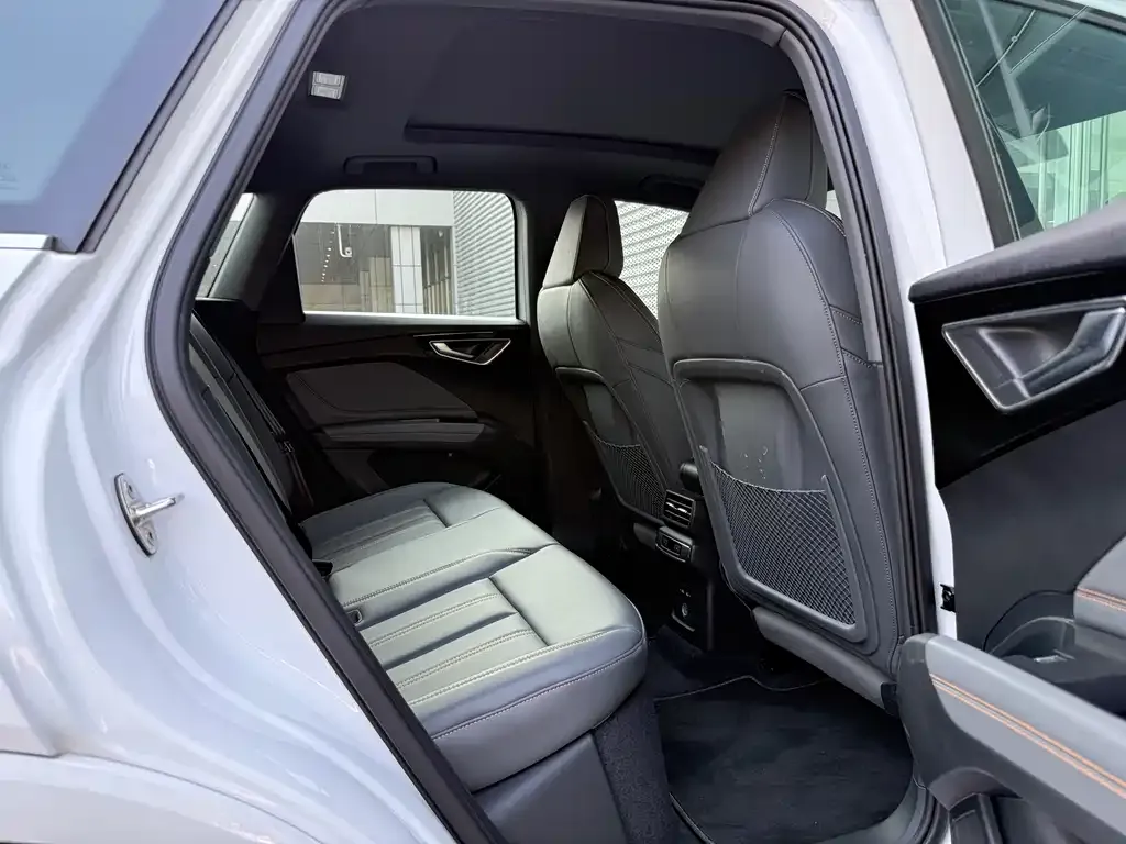 Audi Q4 e-tron 2024 из CN, фото 7