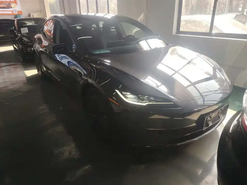 Tesla Model 3 2024 из CN, фото 4