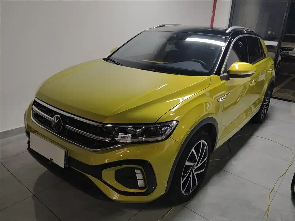 Volkswagen T-Roc 2023 из CN, фото 1