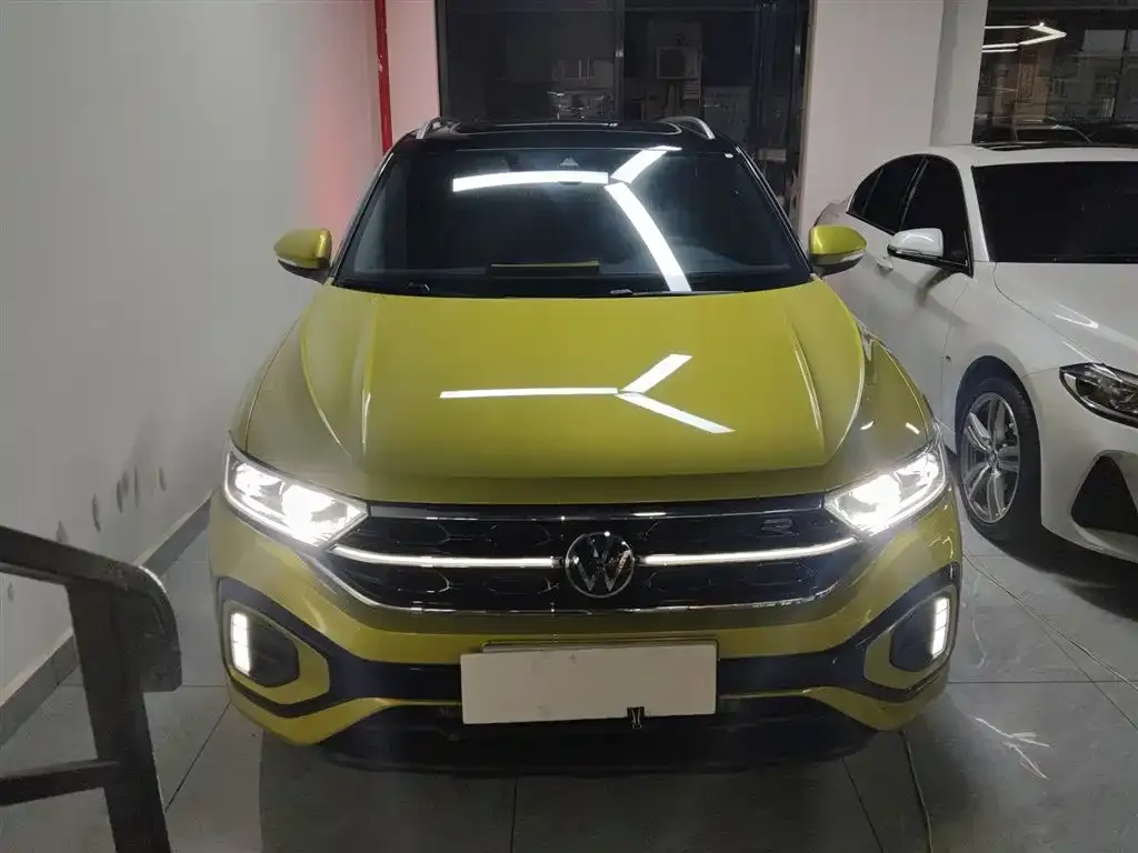 Volkswagen T-Roc 2023 из CN, фото 3