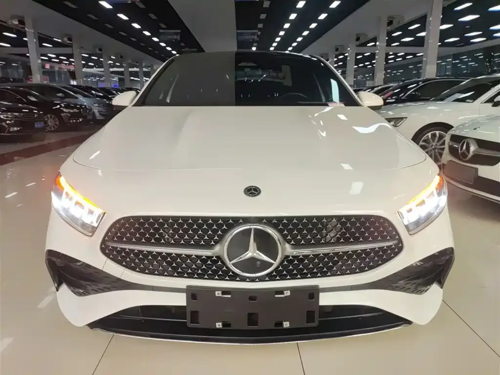 Mercedes-Benz A-Class 2024 из CN, фото 3