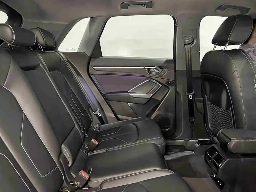 Audi Q3 2024 из CN, фото 7