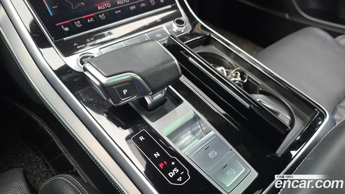 Audi Q8 2021 из KR, фото 9