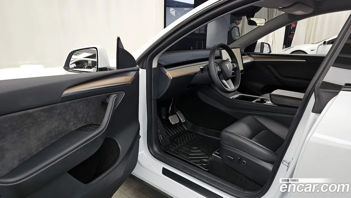 Tesla Model Y 2024 из KR, фото 10