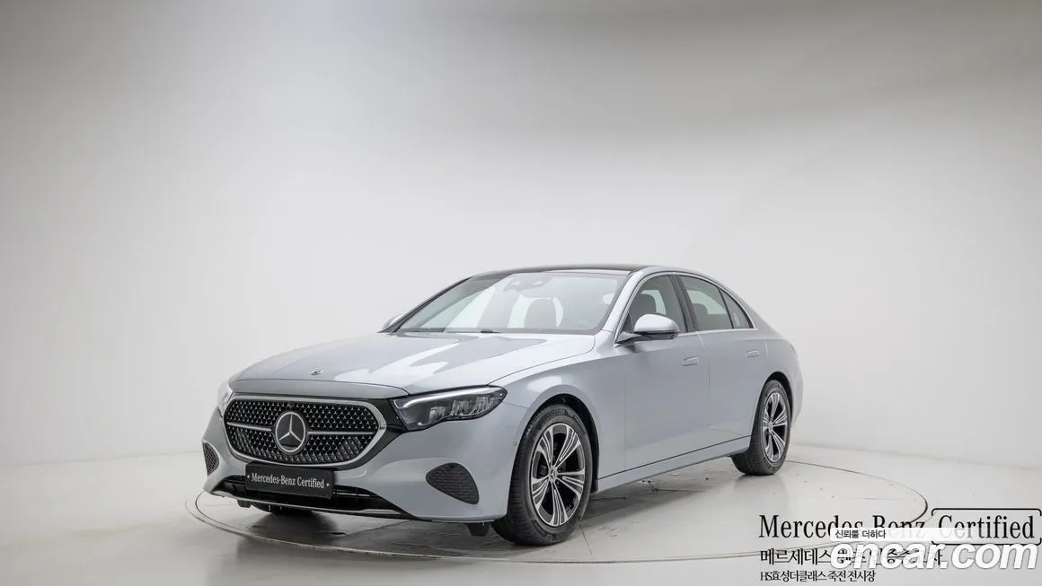 Mercedes-Benz E-Class — фото 1