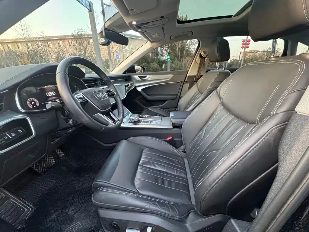 Audi A6L 2023 из CN, фото 3