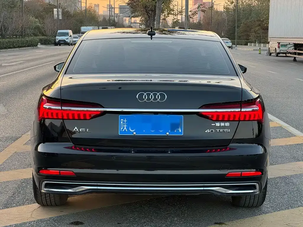 Audi A6L 2023 из CN, фото 8