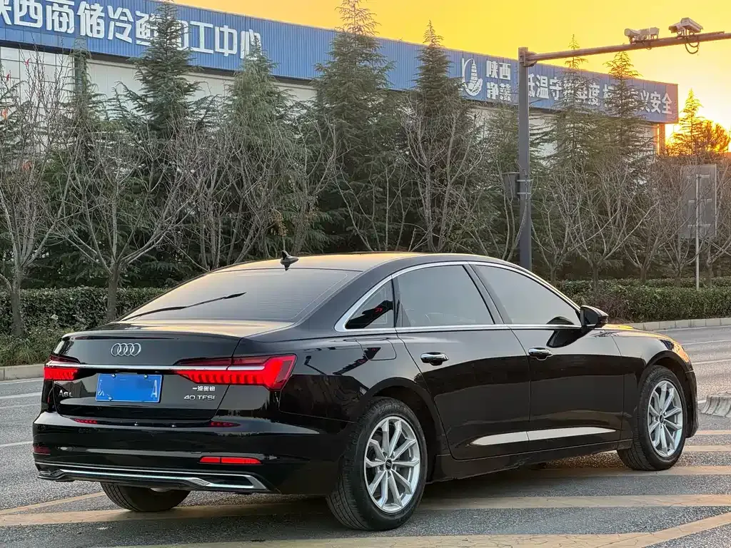 Audi A6L 2023 из CN, фото 9